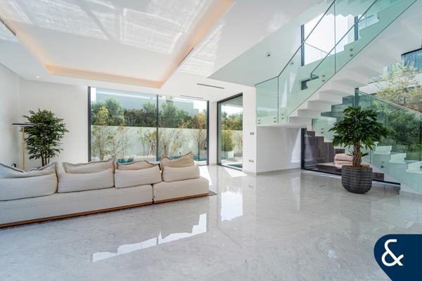 5 Bedroom | Private Pool | Garden Plot